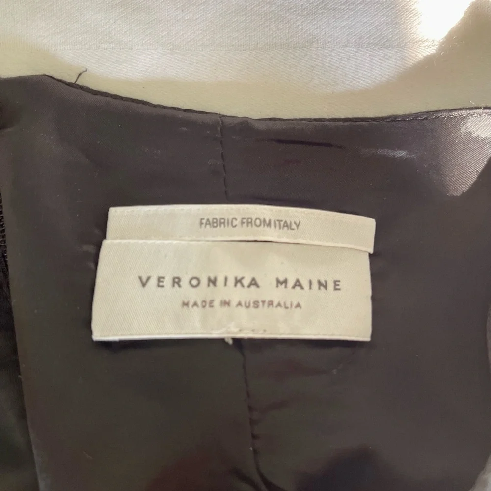 Asymmetric Veronika Maine top - Picture 3 of 7